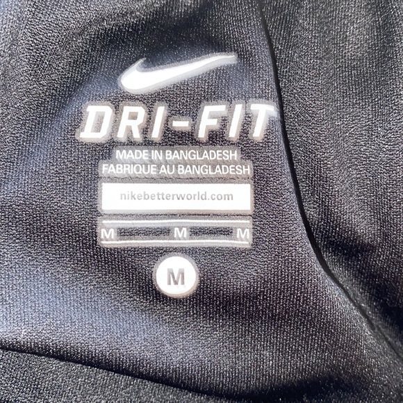 multicolored nike shorts - Picture 3 of 3